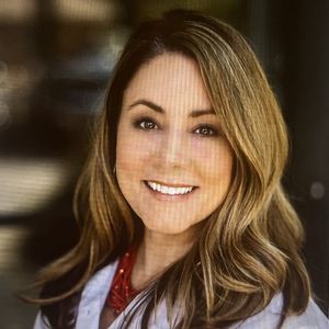 Meet your Posher, Leslie